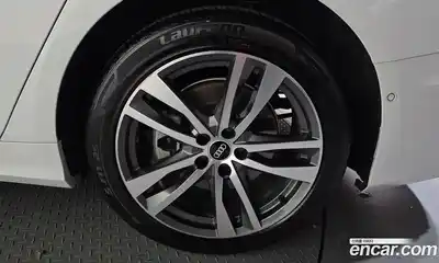 Audi A6 2022 2.0 автомат (гидро), миниатюра 7