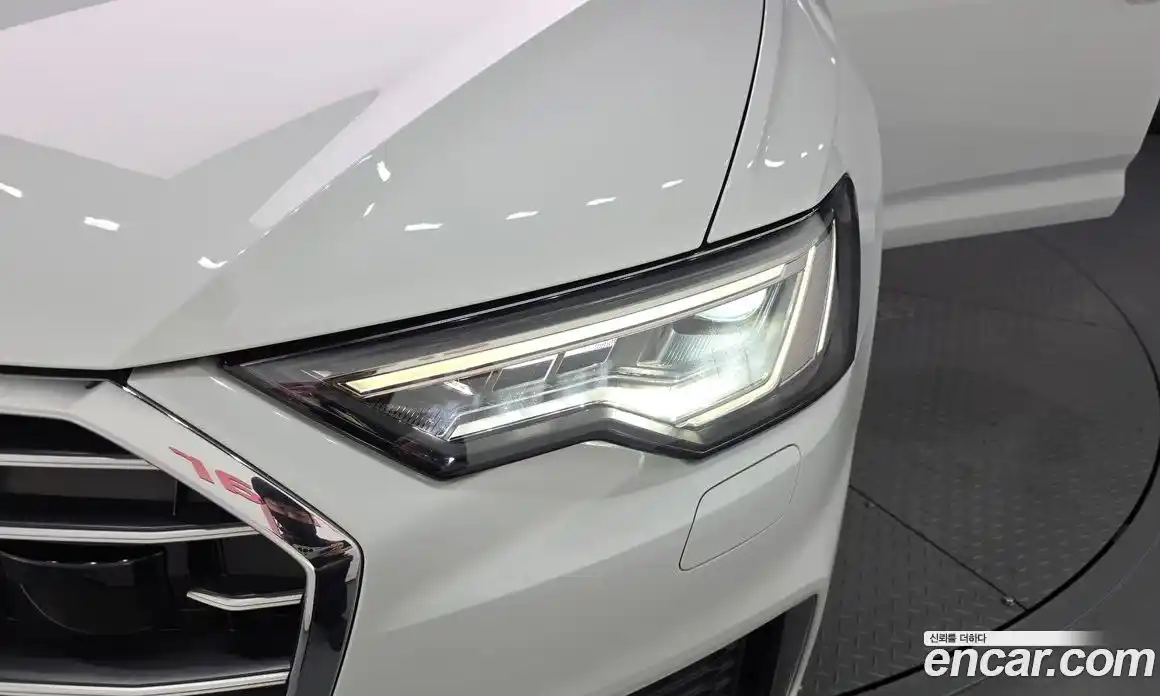 Audi A6 2022 2.0 автомат (гидро), фото 8