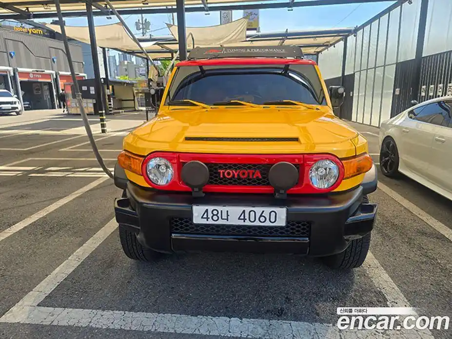 Toyota FJ Cruiser 2007 4.0 автомат (гидро), фото 3 Toyota FJ Cruiser 2007 4.0 автомат (гидро), фото 3