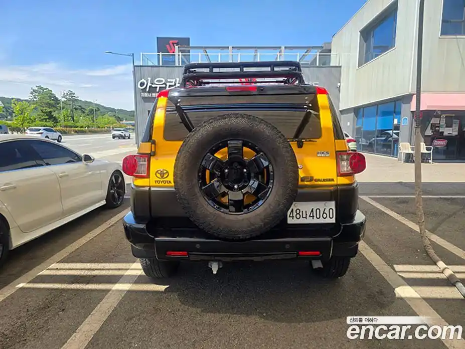 Toyota FJ Cruiser 2007 4.0 автомат (гидро), фото 4 Toyota FJ Cruiser 2007 4.0 автомат (гидро), фото 4