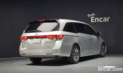 Honda Odyssey 2014 3.5 автомат (гидро), миниатюра 2