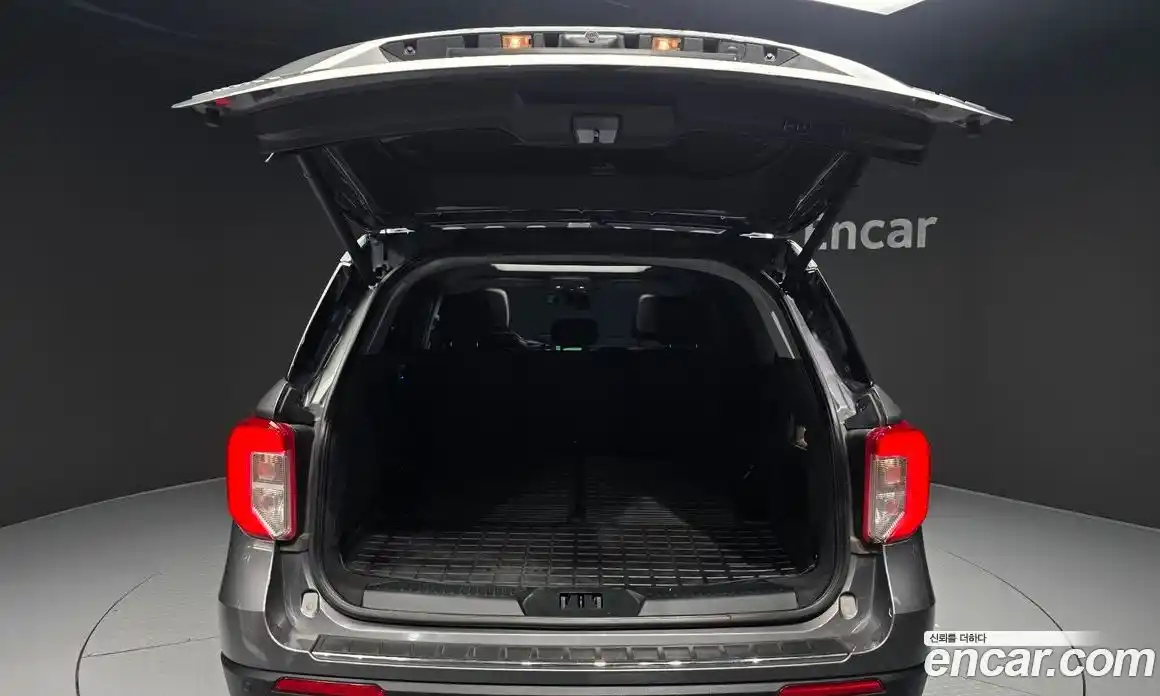 Ford Explorer 2021 2.3 автомат (гидро), фото 26