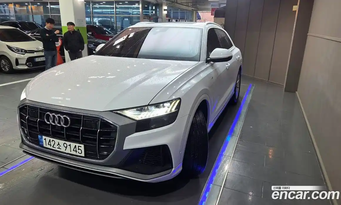 Audi Q8 2021 3.0 автомат (гидро), фото 3