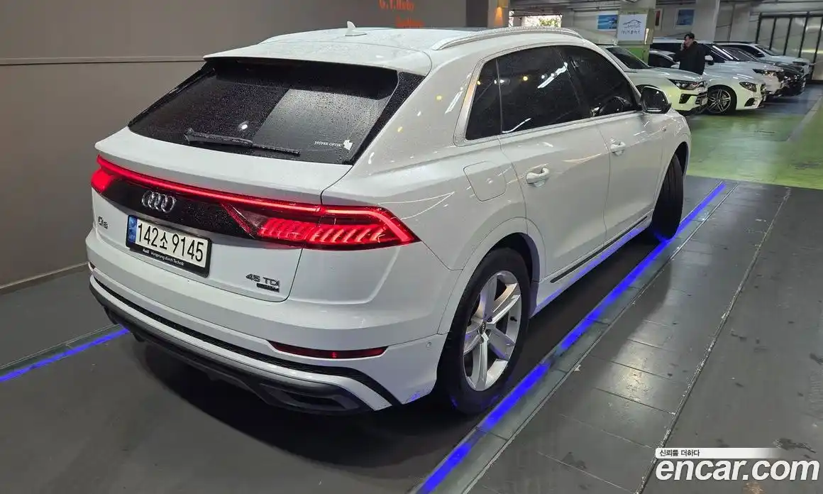 Audi Q8 2021 3.0 автомат (гидро), фото 6