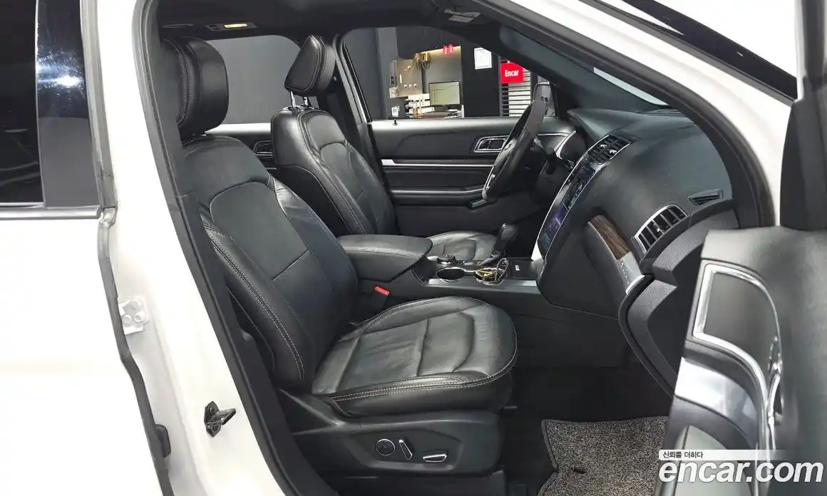 Ford Explorer 2018 2.3 автомат (гидро), фото 11