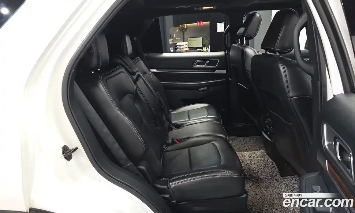 Ford Explorer 2018 2.3 автомат (гидро), фото 12