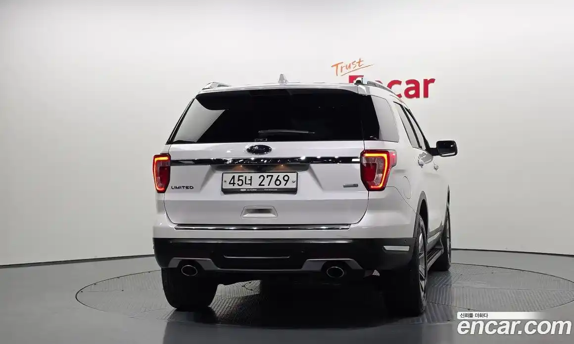 Ford Explorer 2018 2.3 автомат (гидро), фото 4