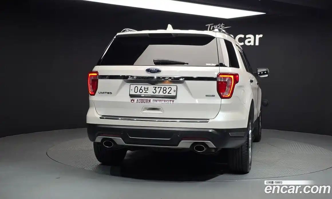 Ford Explorer 2018 2.3 автомат (гидро), фото 4