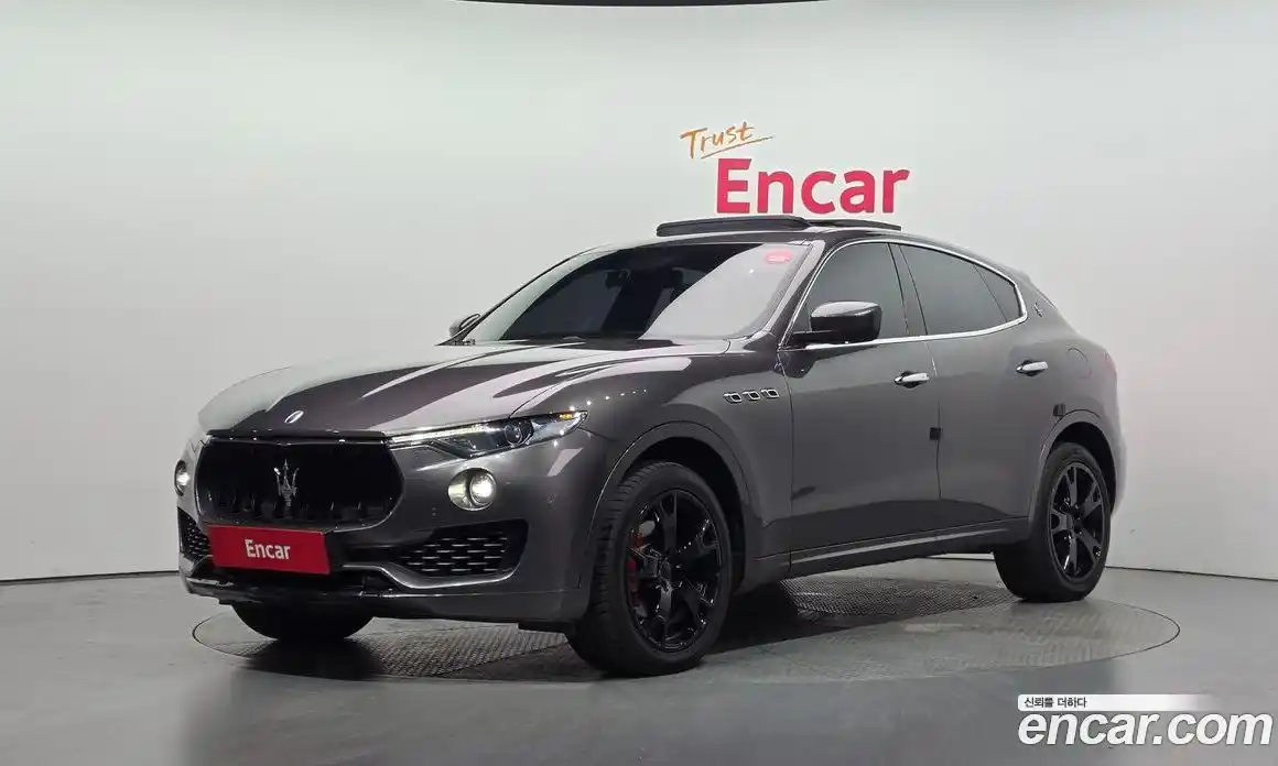 Maserati Levante 2017 3.0 автомат (гидро), фото 1 Maserati Levante 2017 3.0 автомат (гидро), фото 1
