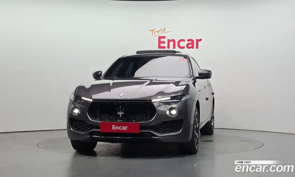 Maserati Levante 2017 3.0 автомат (гидро), фото 3 Maserati Levante 2017 3.0 автомат (гидро), фото 3