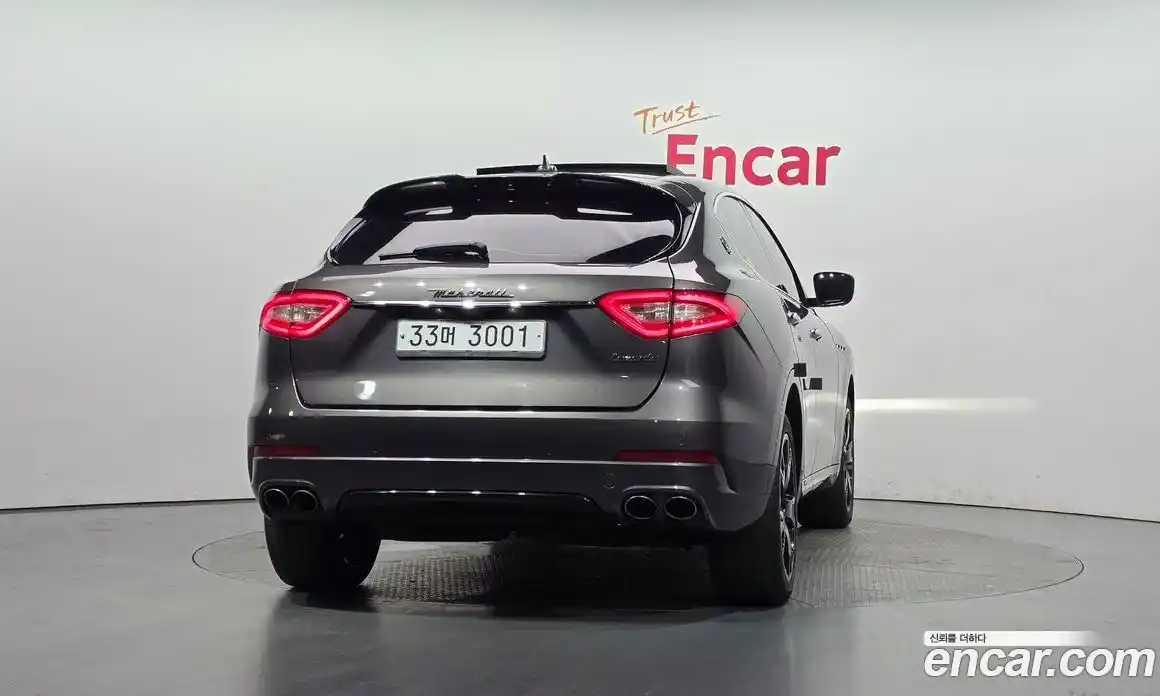 Maserati Levante 2017 3.0 автомат (гидро), фото 4 Maserati Levante 2017 3.0 автомат (гидро), фото 4