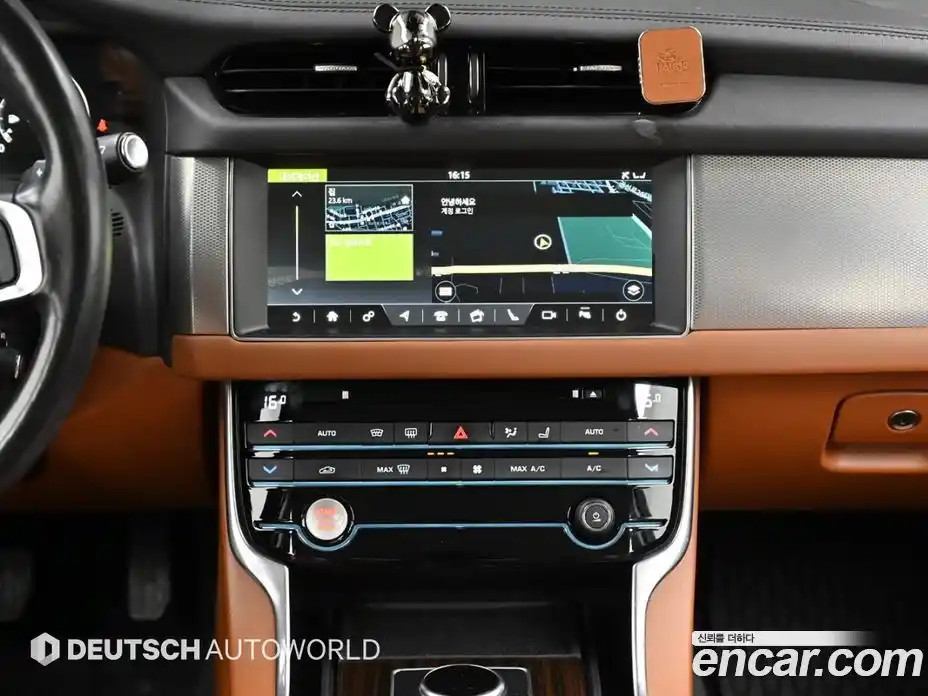 Jaguar XF 2018 2.0 автомат (гидро), фото 14 Jaguar XF 2018 2.0 автомат (гидро), фото 14