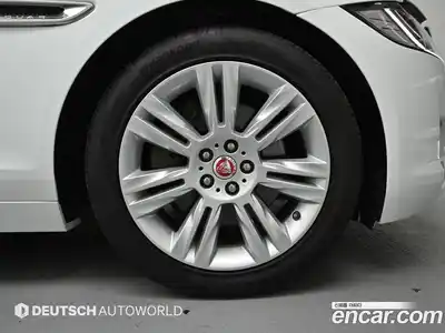 Jaguar XF 2018 2.0 автомат (гидро), миниатюра 5 Jaguar XF 2018 2.0 автомат (гидро), миниатюра 5