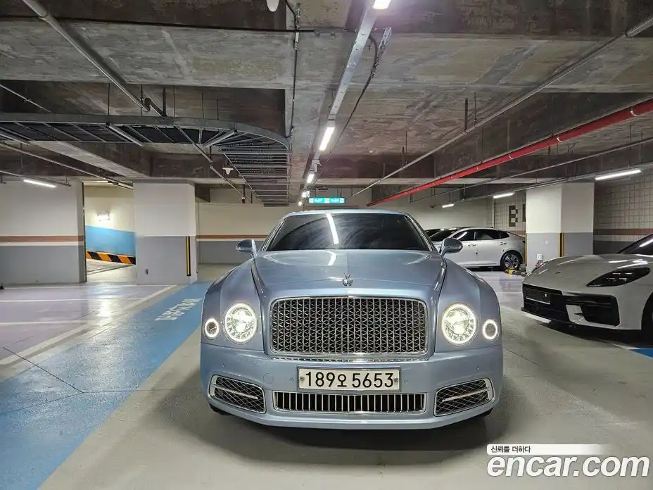 Bentley Mulsanne 2017 6.8 автомат (гидро), фото 2 Bentley Mulsanne 2017 6.8 автомат (гидро), фото 2