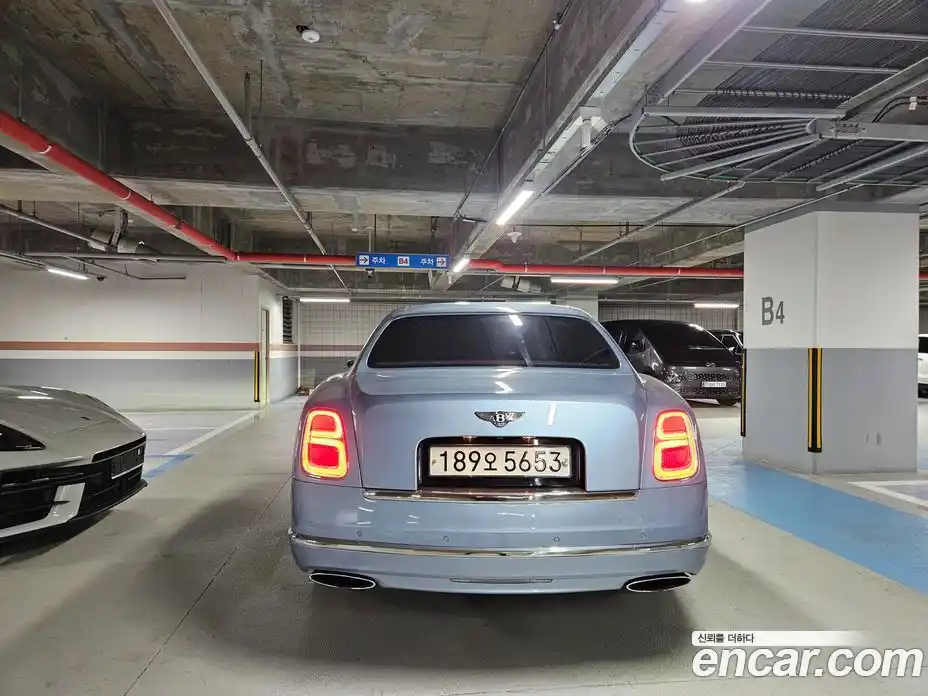 Bentley Mulsanne 2017 6.8 автомат (гидро), фото 5 Bentley Mulsanne 2017 6.8 автомат (гидро), фото 5