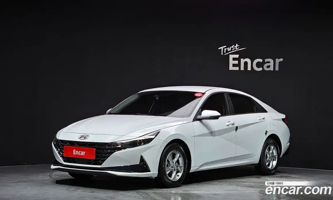 Hyundai Avante 2021 1.6 автомат (гидро), фото 1