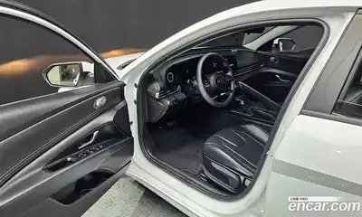 Hyundai Avante 2021 1.6 автомат (гидро), миниатюра 11