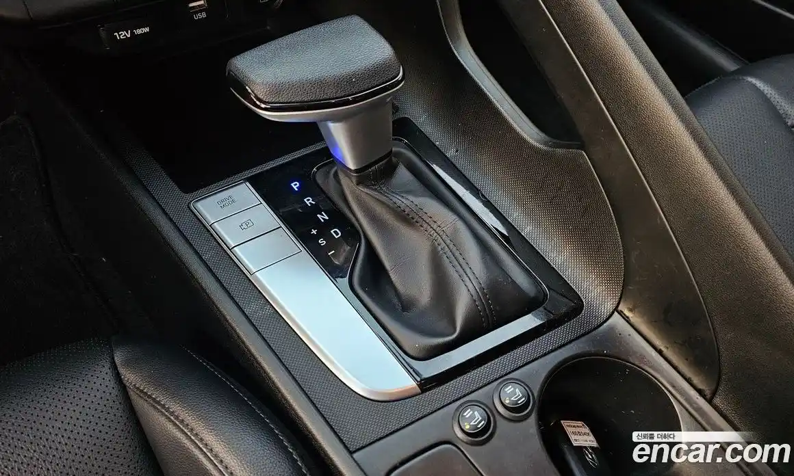 Hyundai Avante 2021 1.6 автомат (гидро), фото 9