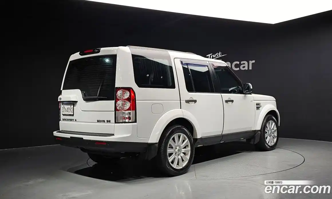 Land Rover Discovery 2013 3.0 автомат (гидро), фото 2