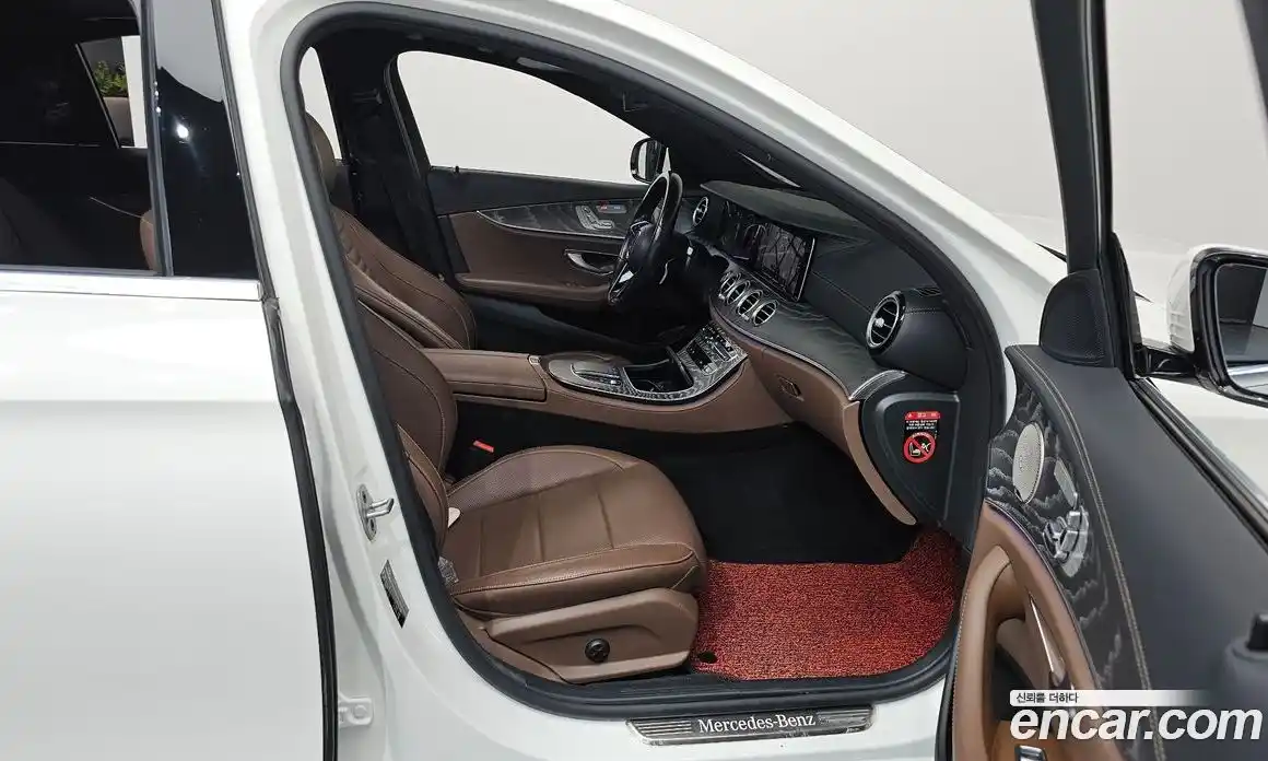 Mercedes-Benz E-Class 2022 2.0 автомат (гидро), фото 11