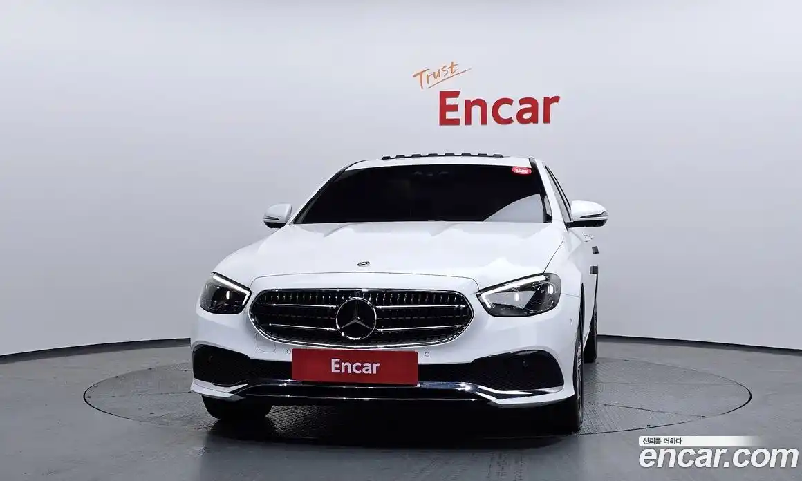 Mercedes-Benz E-Class 2022 2.0 автомат (гидро), фото 3
