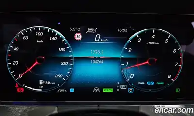 Mercedes-Benz E-Class 2022 2.0 автомат (гидро), миниатюра 8