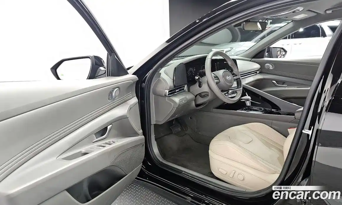 Hyundai Avante 2025 1.6 автомат (гидро), фото 10