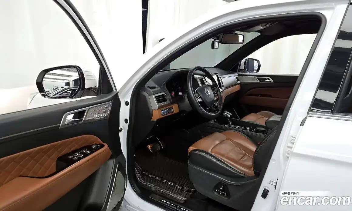 SsangYong Rexton 2018 2.2 автомат (гидро), фото 10