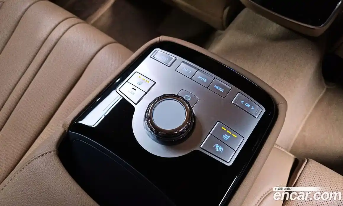Genesis G80 2024 2.5 автомат (гидро), фото 25