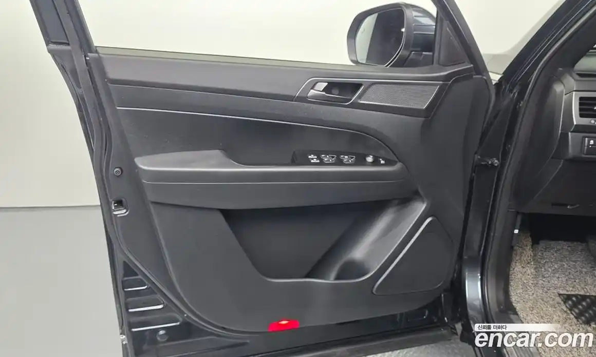SsangYong Rexton 2023 2.2 автомат (гидро), фото 14