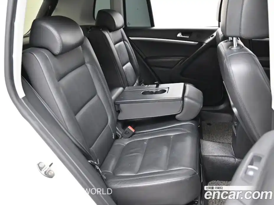 Volkswagen Tiguan 2015 2.0 автомат (гидро), фото 12
