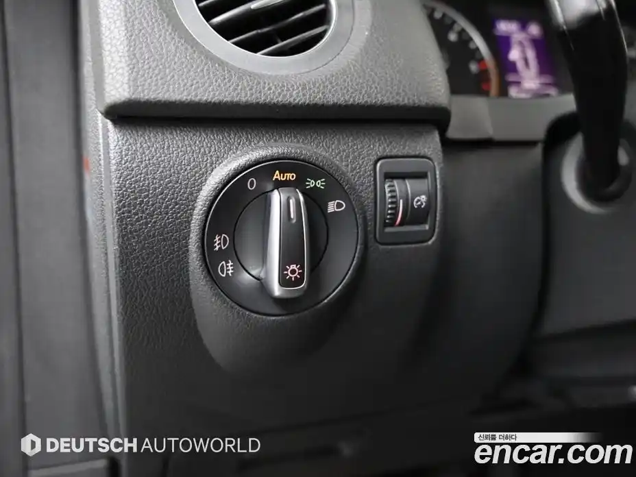 Volkswagen Tiguan 2015 2.0 автомат (гидро), фото 18