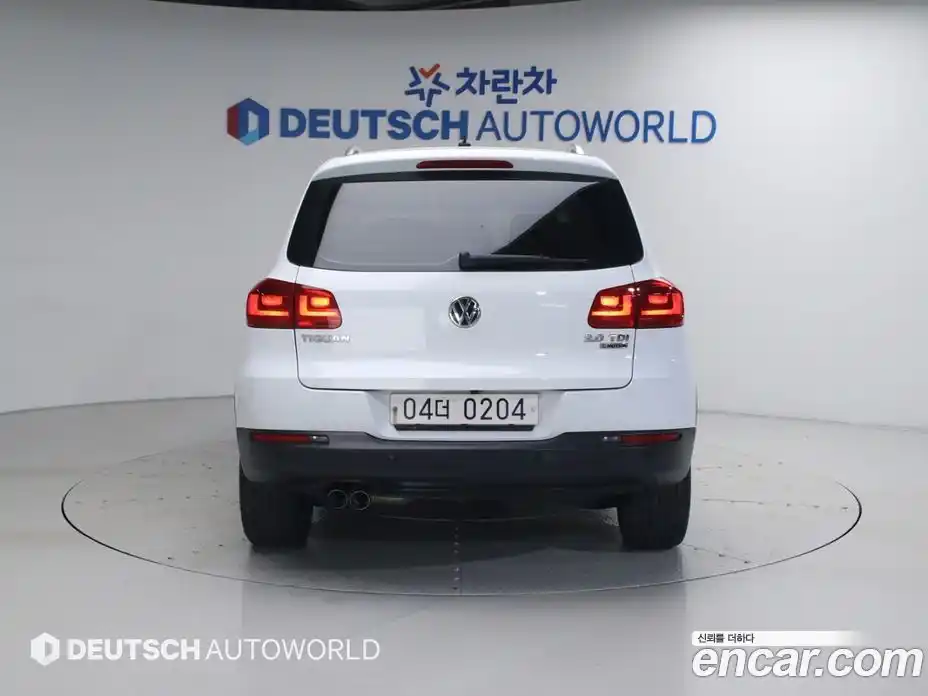 Volkswagen Tiguan 2015 2.0 автомат (гидро), фото 4