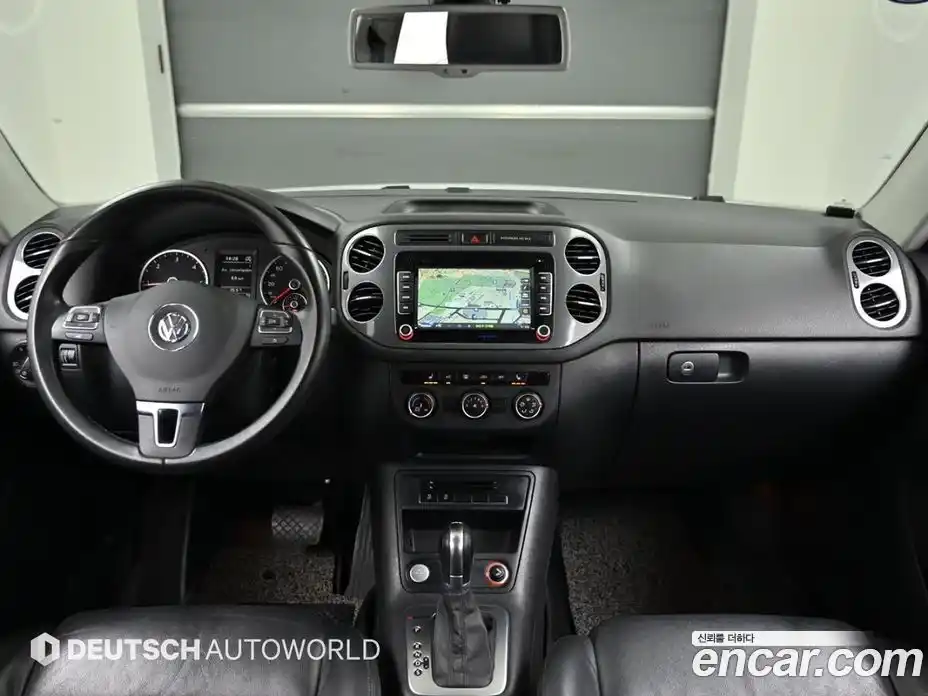 Volkswagen Tiguan 2015 2.0 автомат (гидро), фото 7