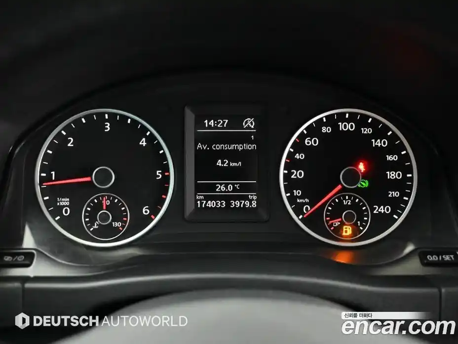 Volkswagen Tiguan 2015 2.0 автомат (гидро), фото 8