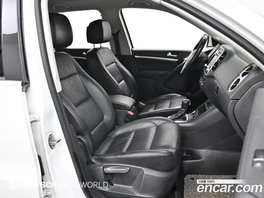 Volkswagen Tiguan 2015 2.0 автомат (гидро), фото 10