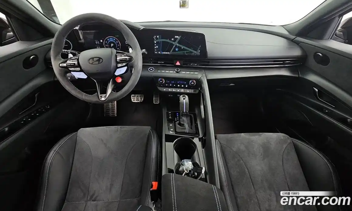 Hyundai Avante 2023 2.0 автомат (гидро), фото 7