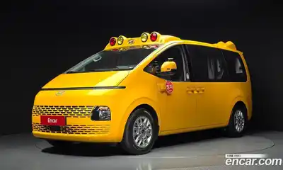 Hyundai Staria, 2024, 14 422 км