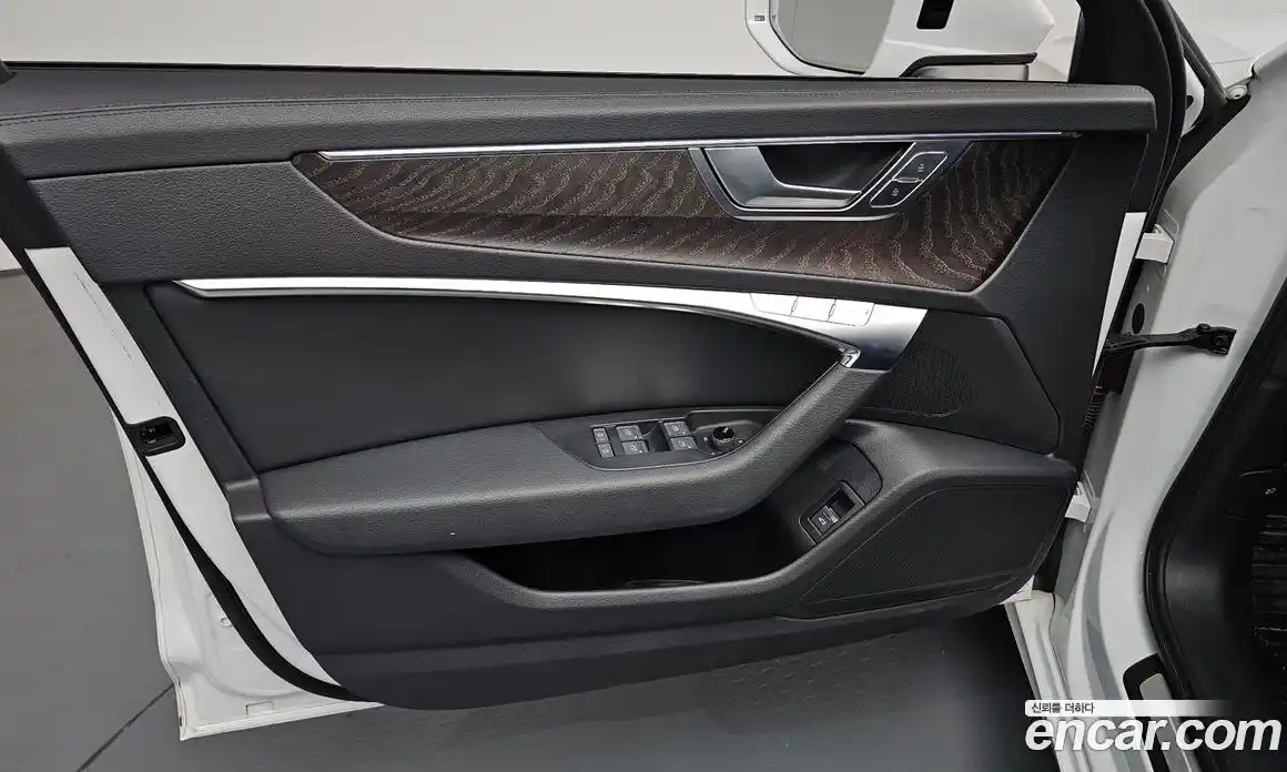 Audi A6 2021 2.0 автомат (гидро), фото 13