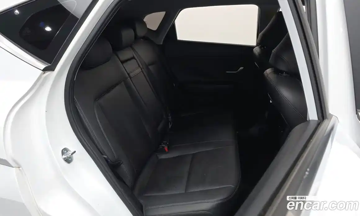 Hyundai Kona 2024 0.2 автомат (гидро), фото 11