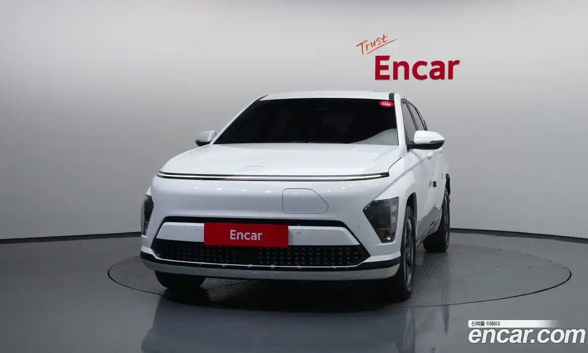 Hyundai Kona 2024 0.2 автомат (гидро), фото 3