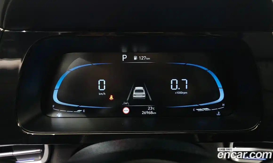 Hyundai Avante 2023 1.6 автомат (гидро), фото 11