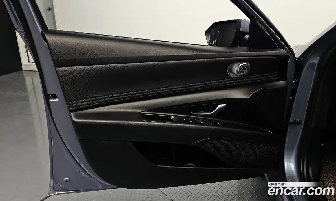 Hyundai Avante 2023 1.6 автомат (гидро), фото 25