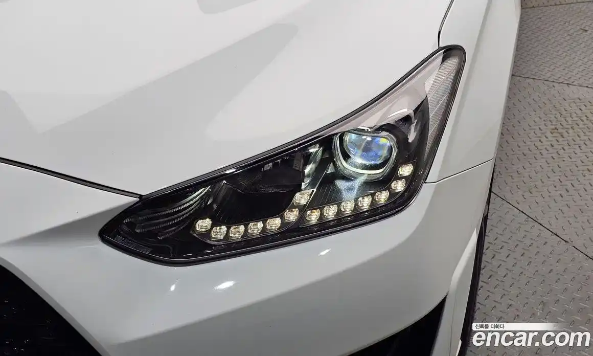 Hyundai Veloster 2021 2.0 автомат (гидро), фото 8
