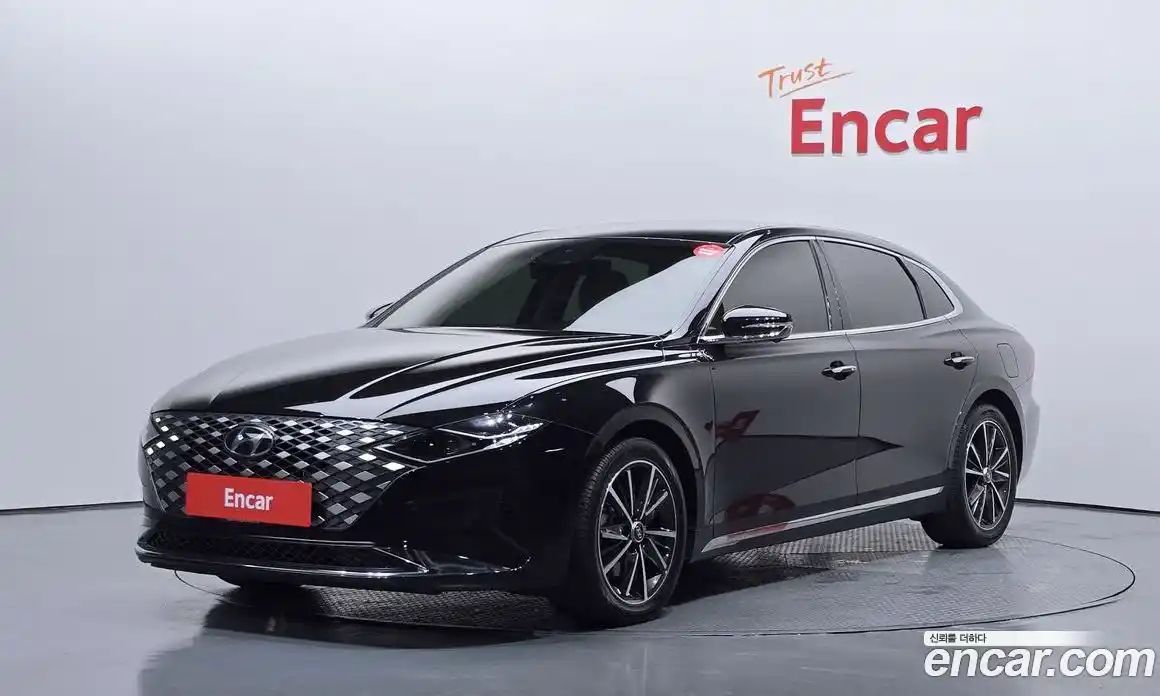 Hyundai Grandeur 2022 2.5 автомат (гидро), фото 1