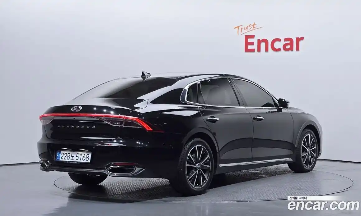 Hyundai Grandeur 2022 2.5 автомат (гидро), фото 2