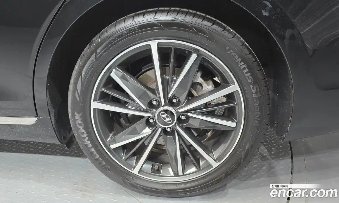 Hyundai Grandeur 2022 2.5 автомат (гидро), фото 7