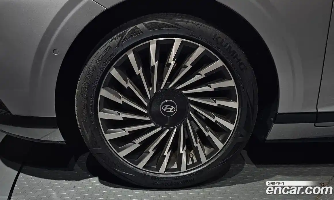 Hyundai Grandeur 2023 3.5 автомат (гидро), фото 5