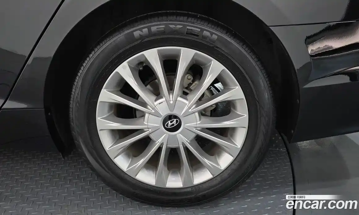 Hyundai Sonata 2016 2.0 автомат (гидро), фото 7