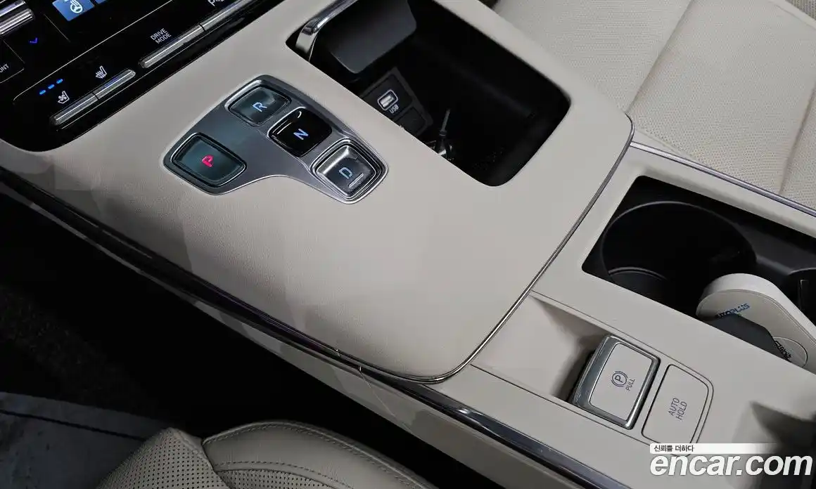 Hyundai Grandeur 2021 2.4 автомат (гидро), фото 12